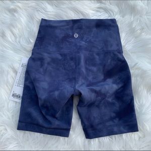 Lululemon Wunder Train biker shorts
